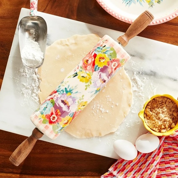 🌺 New The Pioneer Woman (1) Rolling Pin Rack & (1) Rolling Pin 🎁 Gift Set - Picture 9 of 13